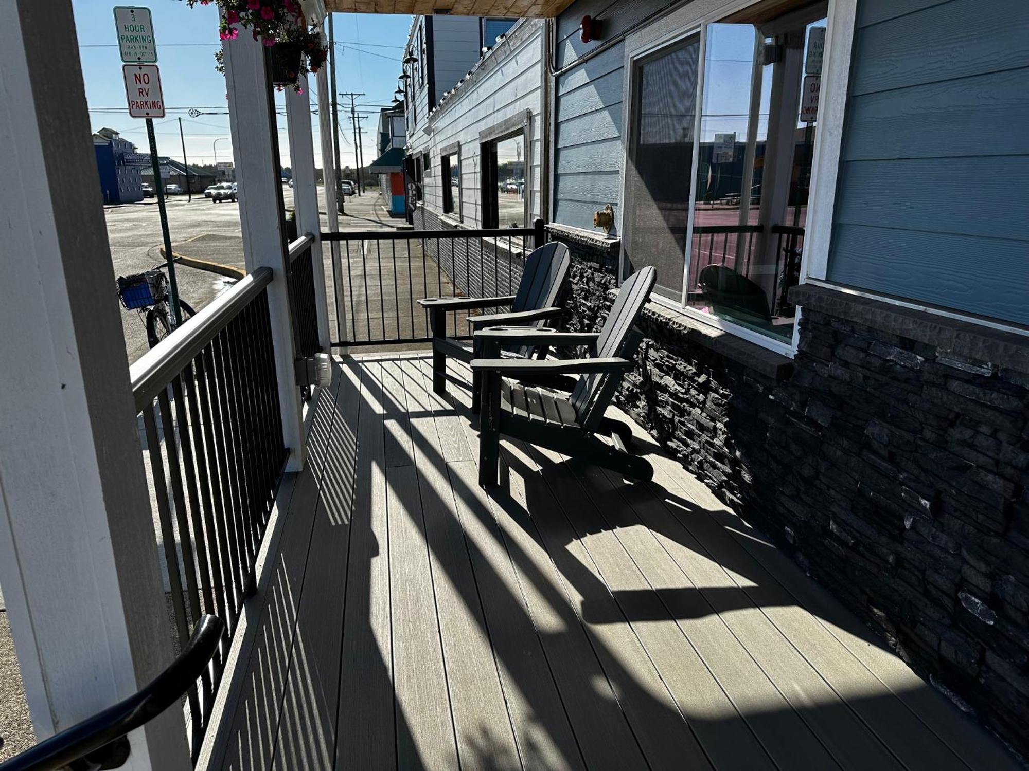 Dock Street Inn Westport Extérieur photo